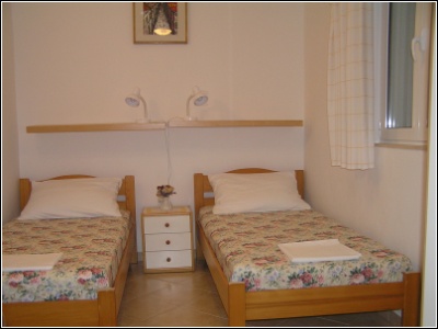 1B - two single beds